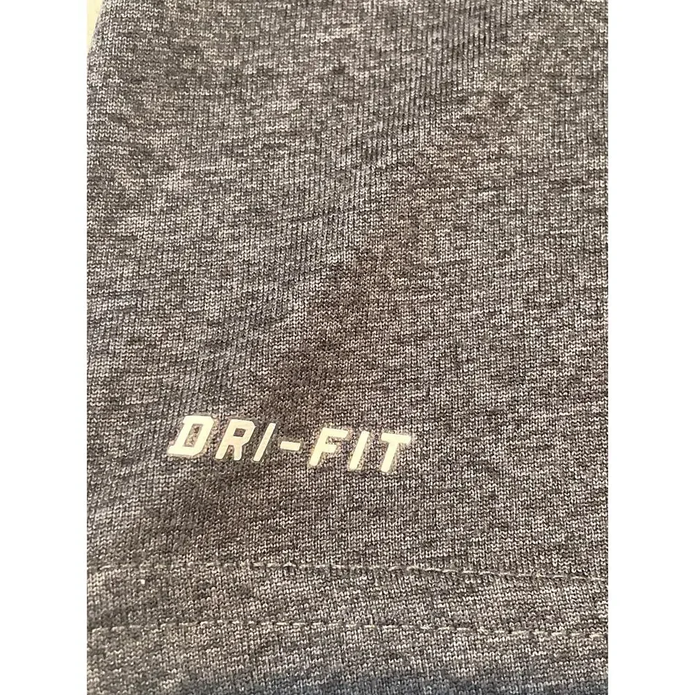 Nike Size M Gray Long Sleeve Top